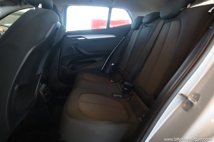Bild 5 av BMW X2 sDrive18i 140hk Aut Svensksåld Lågmil! Navi