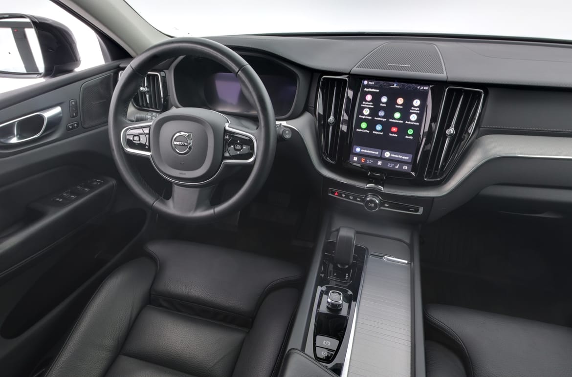 Volvo XC60 2023 - miniatyr 8