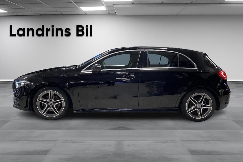 Bild 4 av Mercedes-Benz A 180 AMG Widescreen Belysning Navi Backkamera