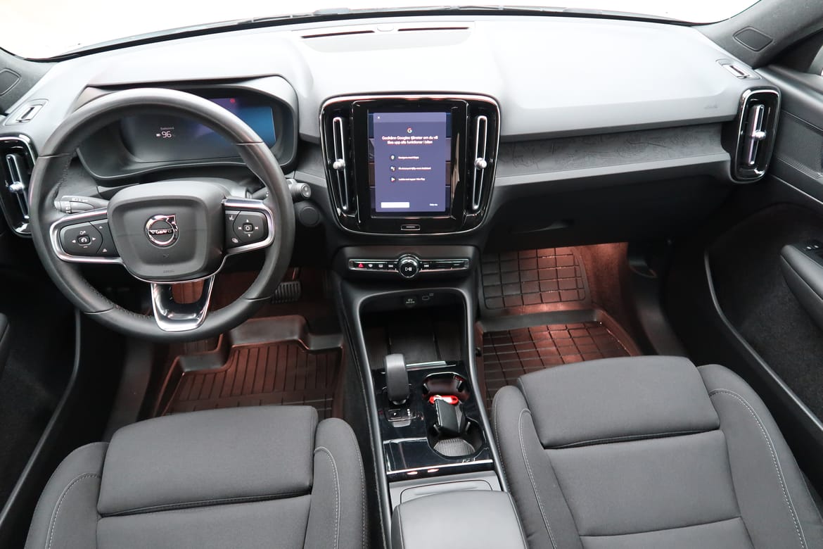 Volvo XC40 2023 - miniatyr 7