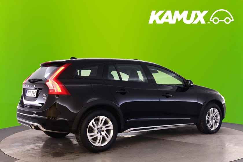 Bild 2 av Volvo V60 Cross Country D4 AWD Summum Pano GPS Värm Läder Elstol Adpt Farth BLIS