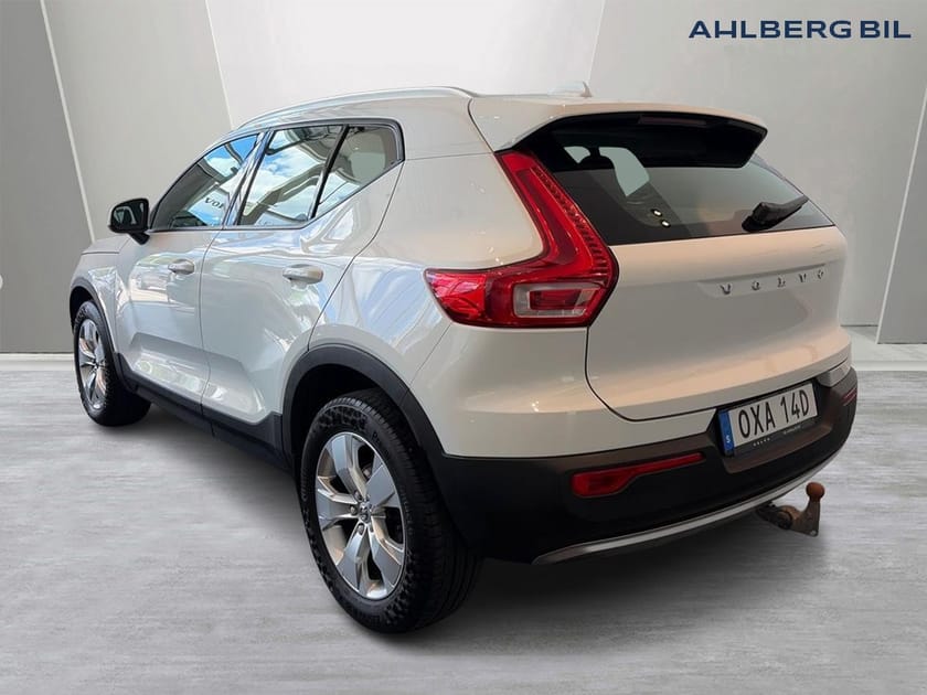 Bild 3 av Volvo XC40 T3 FWD aut Momentum Advanced Edt. Drag, Rattvärme, Navi, Parkeringssensor fram/bak,