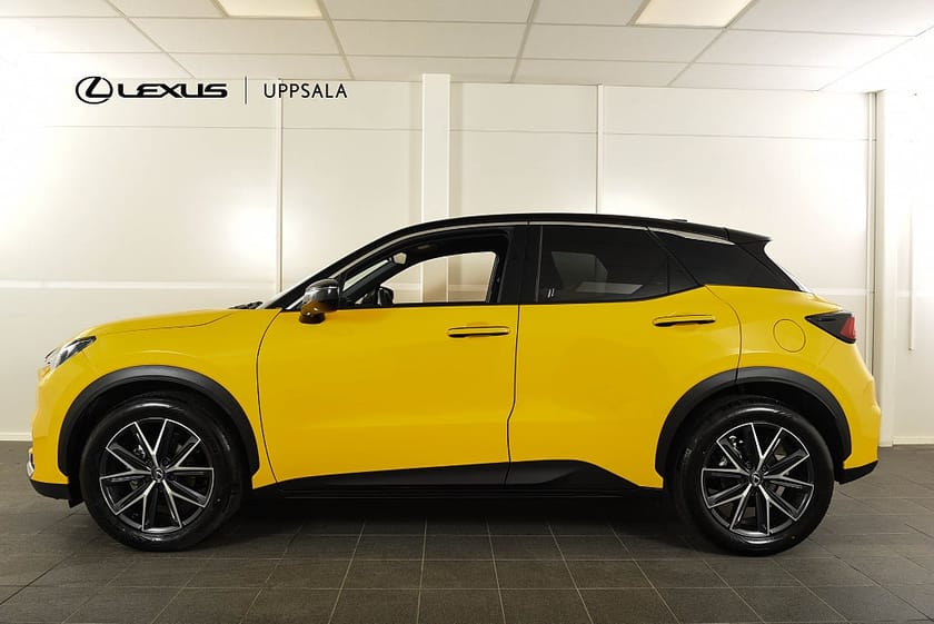 Bild 3 av Lexus LBX 1.5 E-CVT Relax Tech Backkamera Skinn