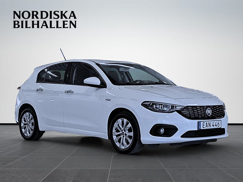 Bild 1 av Fiat Tipo 1.6 E.Torq Lounge Nyservad Bluetooth P-sensor