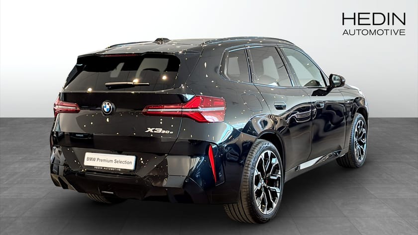 Bild 2 av BMW X3 30e xDrive M Sport Pro, Panorama, Rattvärme