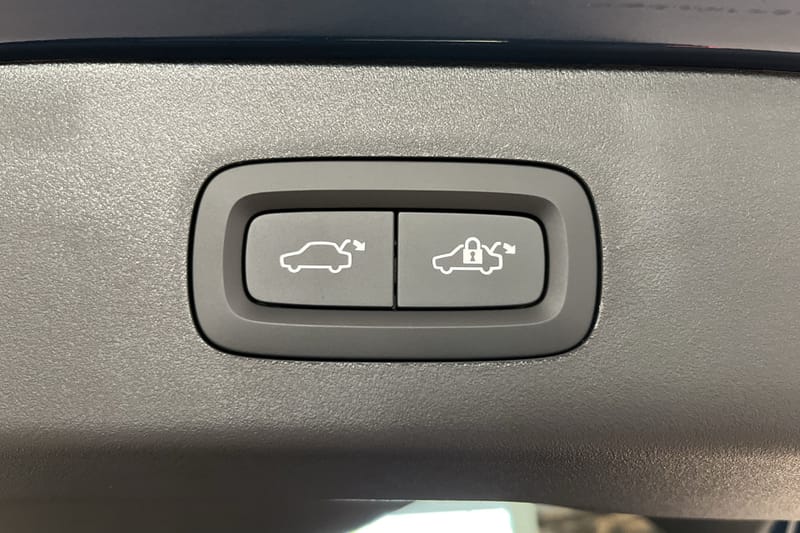 Lynk & Co 01 PHEV