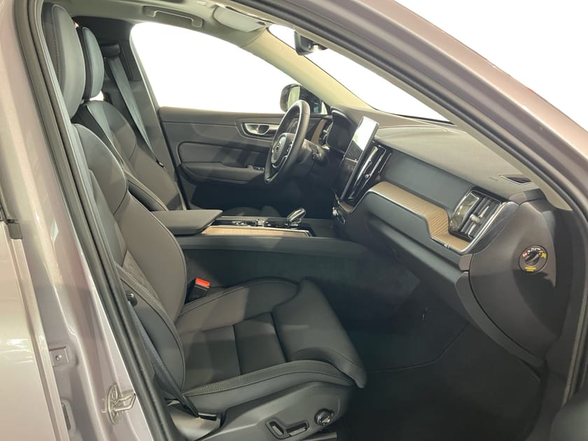 Bild 4 av Volvo XC60 T6 Plus Dark Nordic Edition