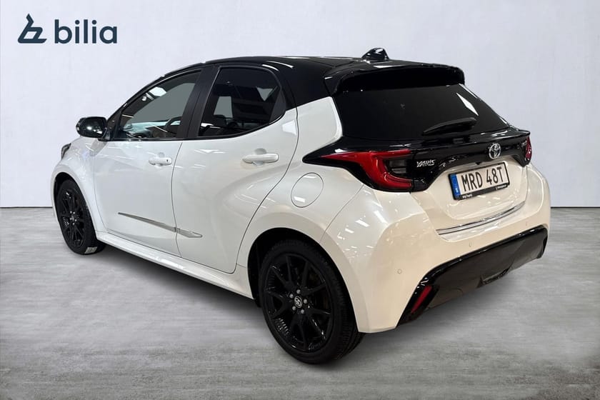 Bild 2 av Toyota Yaris Hybrid 1,5 5D Style Bi-Tone JBL Säkerhetspaket