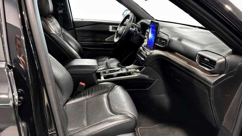 Bild 3 av Ford Explorer Plug-In Hybrid SelectShift Platinum Paket -7 Sits