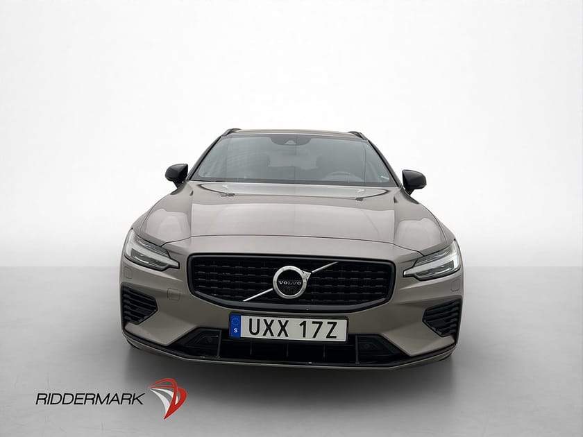 Bild 2 av Volvo V60 Recharge AWD T6 350hk R-Design 360° Drag HuD Navi