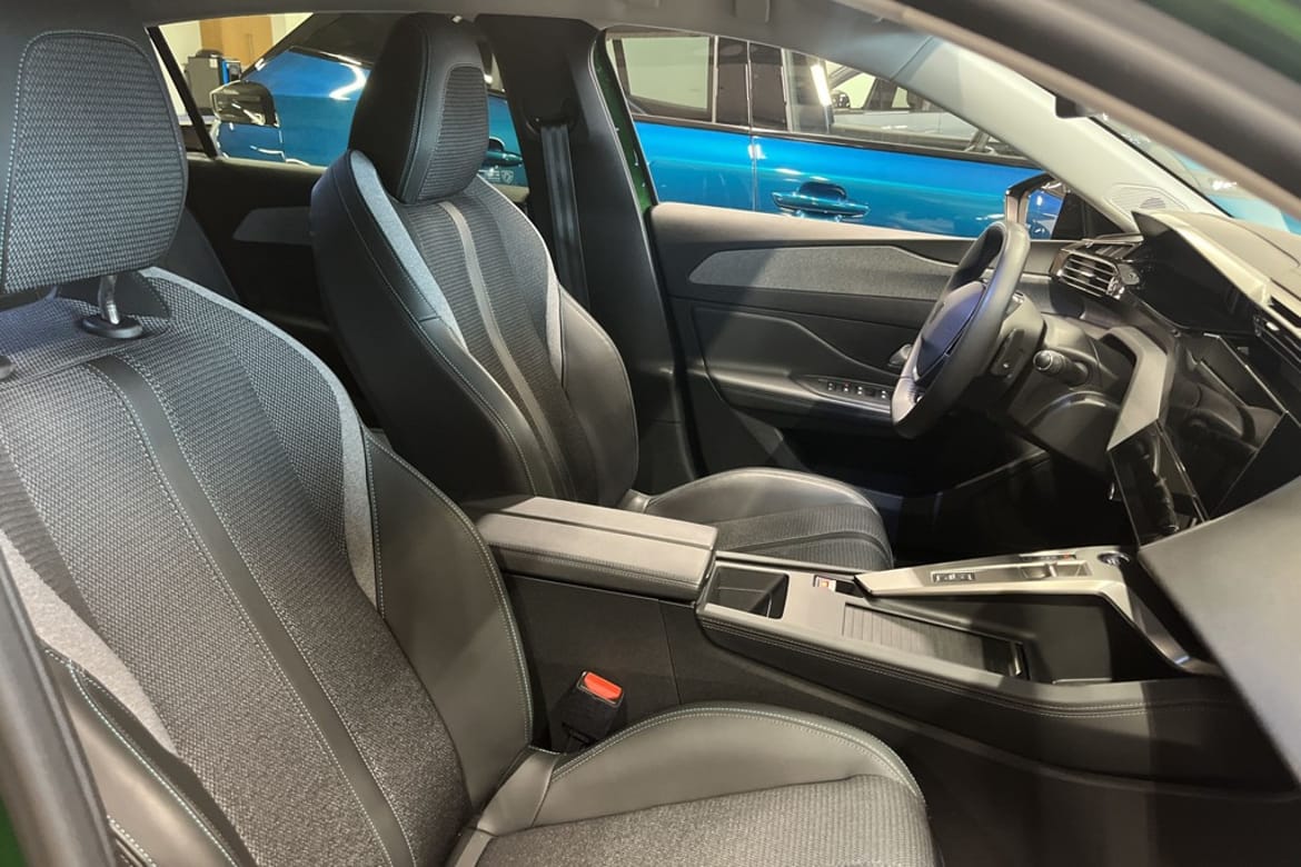 Peugeot 308 2023 - miniatyr 8