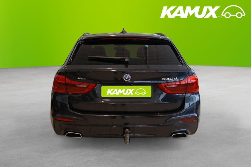 Bild 5 av BMW 540d xDrive Touring Innovation M-Sport Pano Cockpit H/K 360kamera 320hk