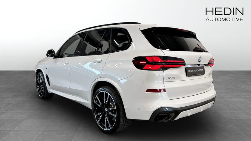 Bild 2 av BMW X5 xDrive50e xDrive 50e M Sport Pro Integral Pano DAP Soft close H/K