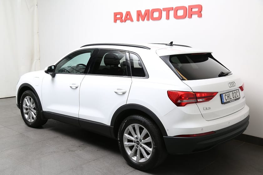 Bild 4 av Audi Q3 45 TFSI e S Tronic Proline 245hk Dragkrok