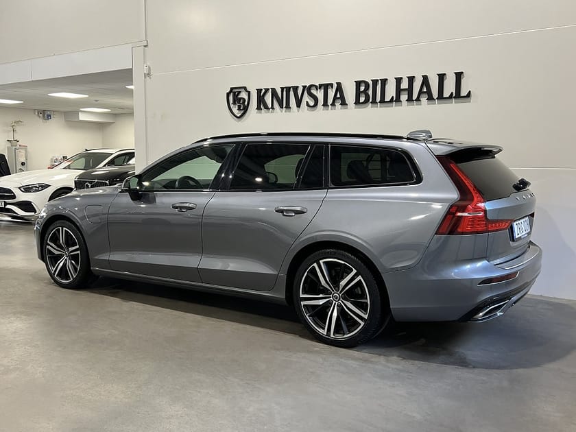 Bild 2 av Volvo V60 Recharge T6 AWD R-Design H/K BLIS Leasbar 340hk