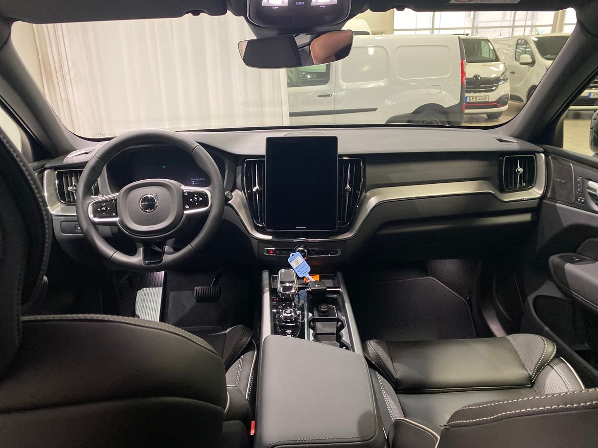 Bild 2 av 6 på bilen