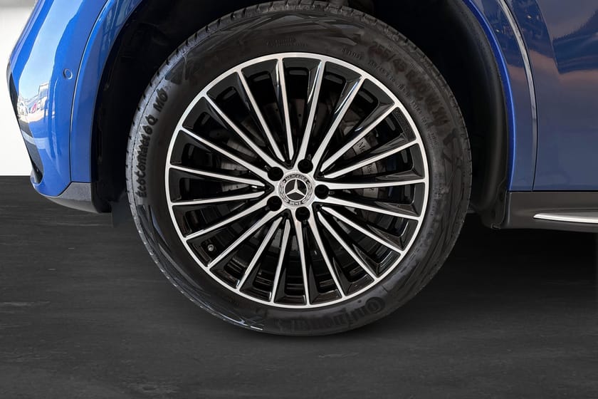 Bild 5 av Mercedes-Benz GLC 300 d e 4MATIC de  AMG Premium / AIRMATIC / Panorama / Drag