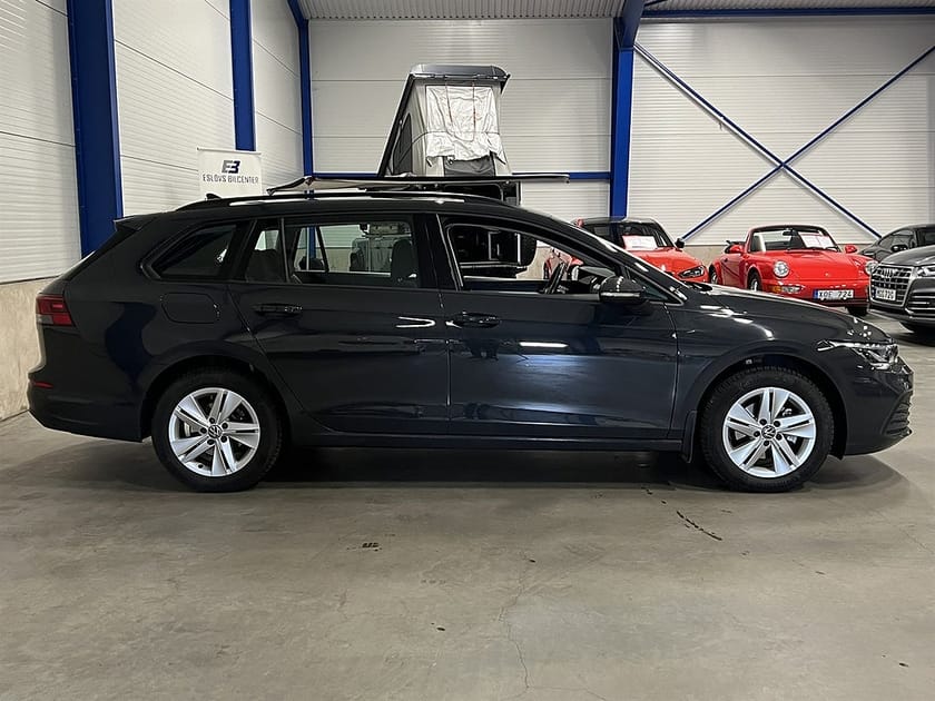 Bild 3 av Volkswagen Golf Sportscombi 1.5 eTSI 131 HK / DSG / Base / Backkamera /