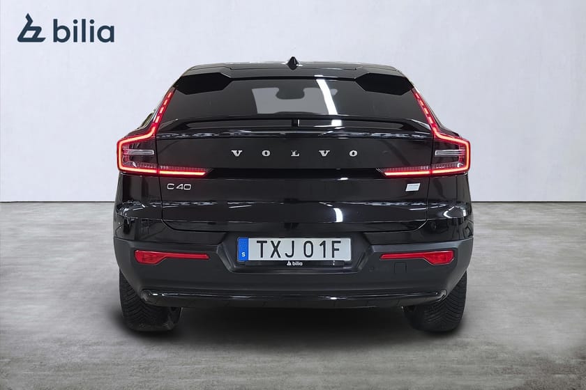 Bild 5 av Volvo C40 Recharge Plus Edition Panoramaglastak Google
