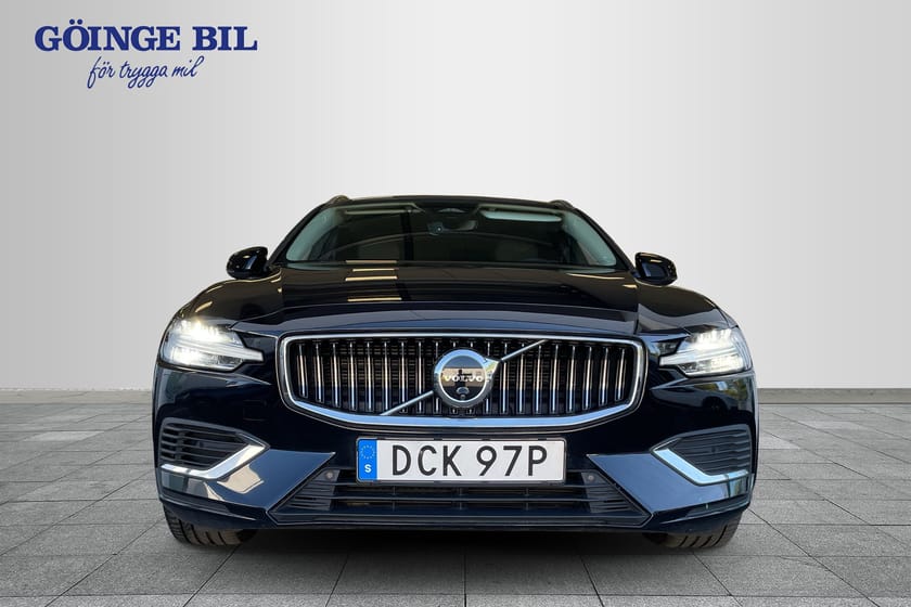Bild 3 av Volvo V60 Recharge T6 II Core Edt Drag/ Skinn/ 360/ Dynförl./ Navi/ Tonade