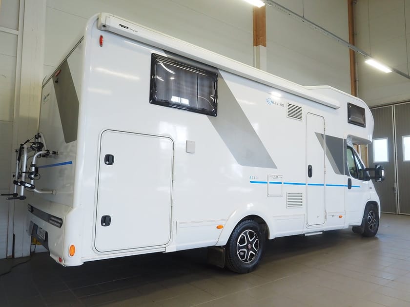 Bild 3 av Sun Living Campervan Fiat A 75 SL Alkov Markis Stort garage Automat B-Kamera