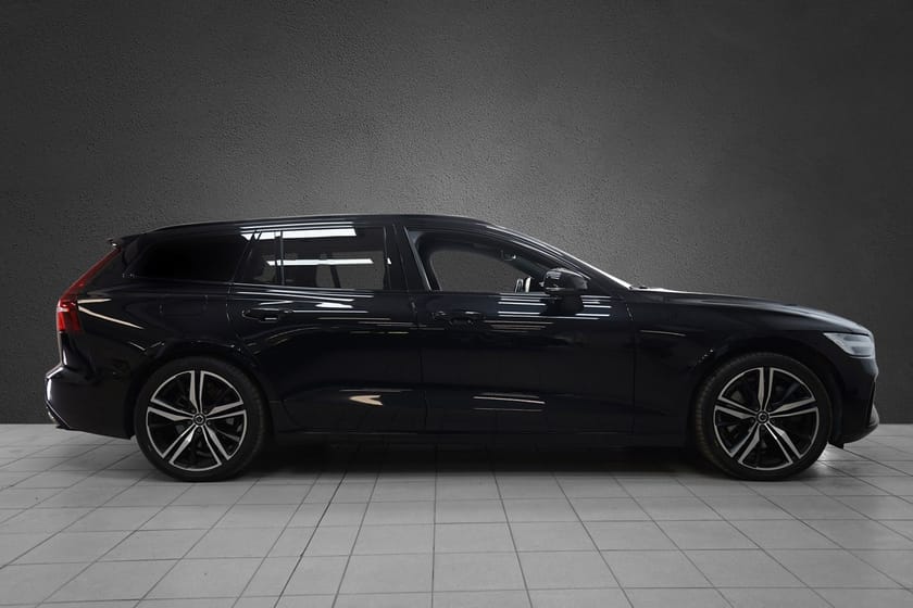 Bilde 4 av Volvo V60 T6 AWD Plug-In Hybrid R-Design | Krok | H&amp;K | LED | +mm