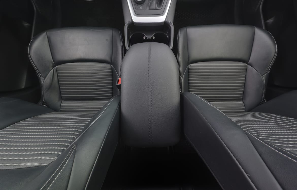 Toyota RAV4 2021 - miniatyr 11