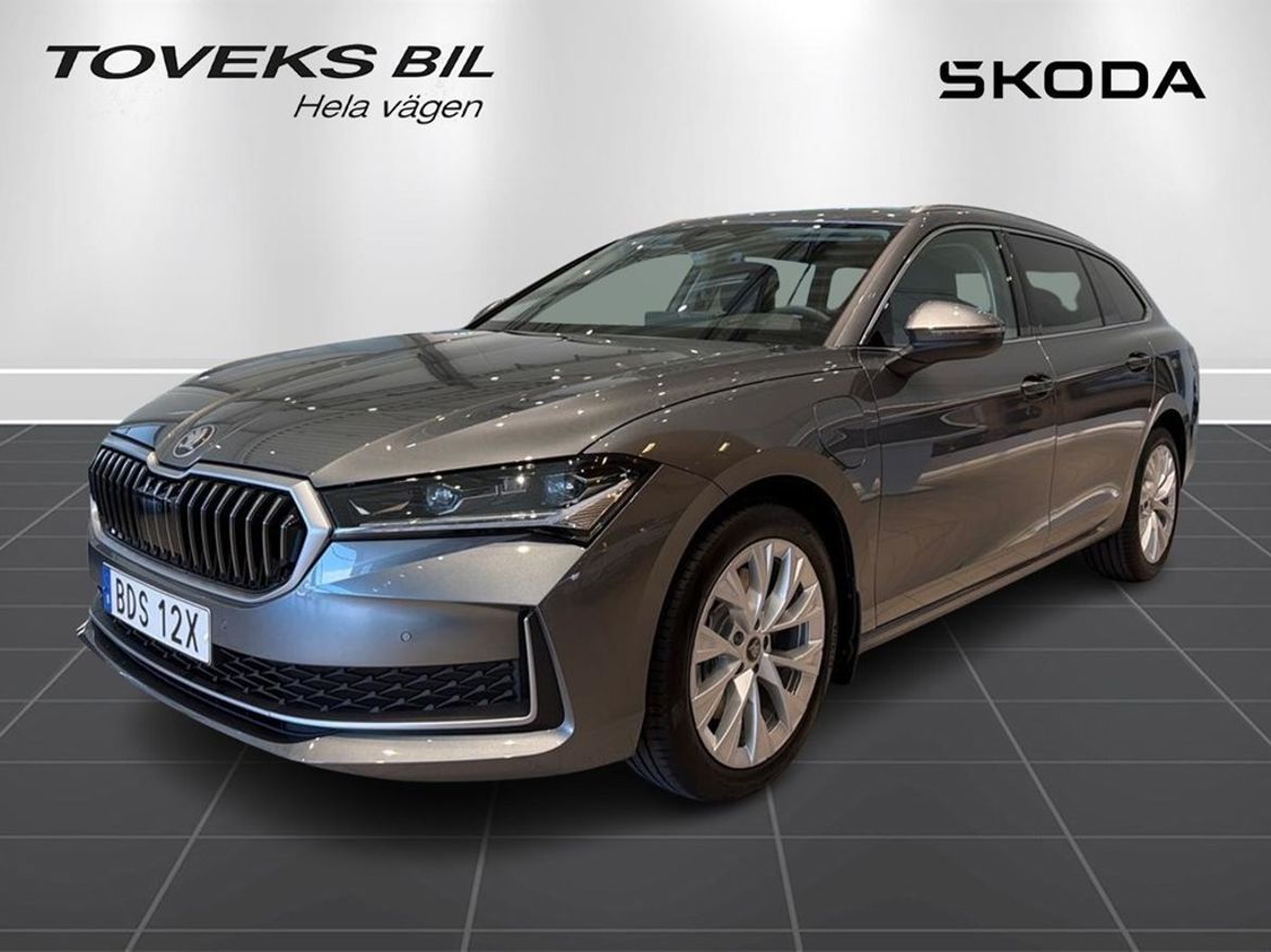 Škoda Škoda Superb iV Kombi — bild 1