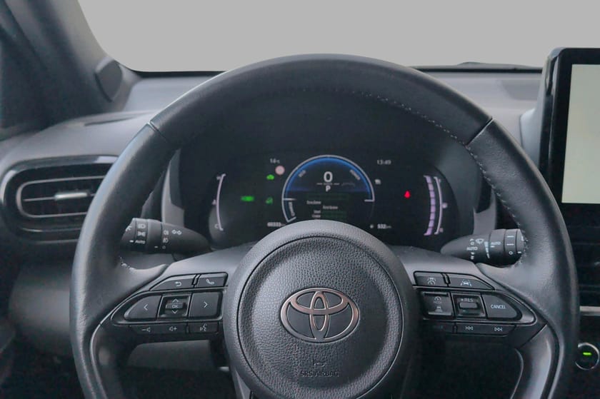 Bilde 5 av Toyota Yaris Cross Hybrid 115 AWD-i Active Tech - LED - Ad. cruise - Kamera