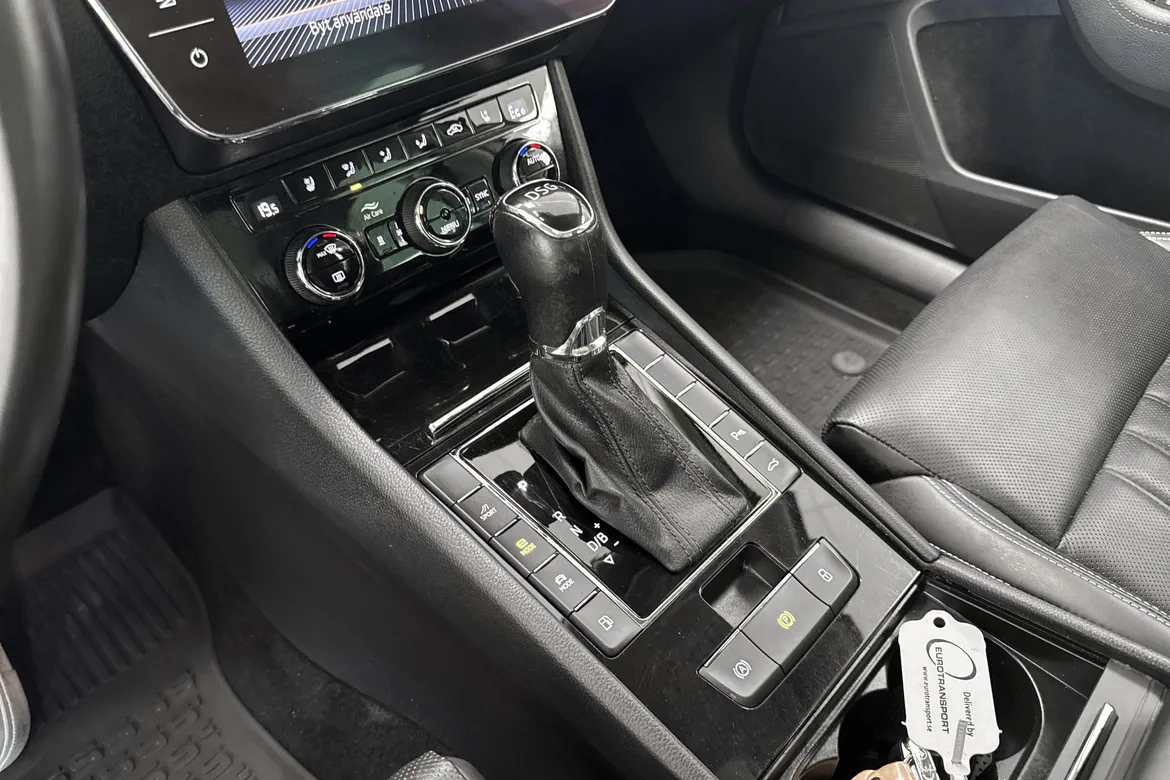 picture of a car