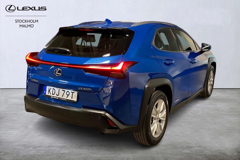 Bild 4 av Lexus UX 250h Comfort Teknikpaket  Navigation