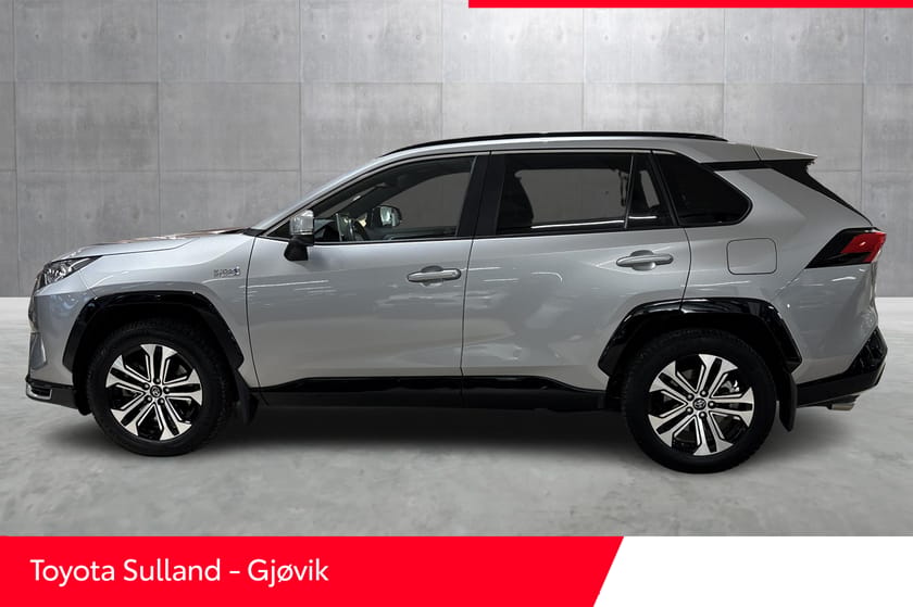 Bilde 2 av Toyota RAV4 Plug-in Hybrid Active tech / AWD / Forvarming / Navigasjon