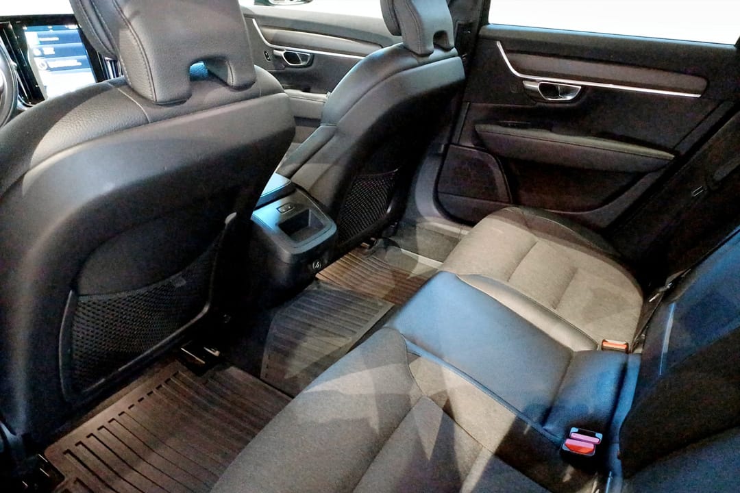 Volvo V90 Cross Country