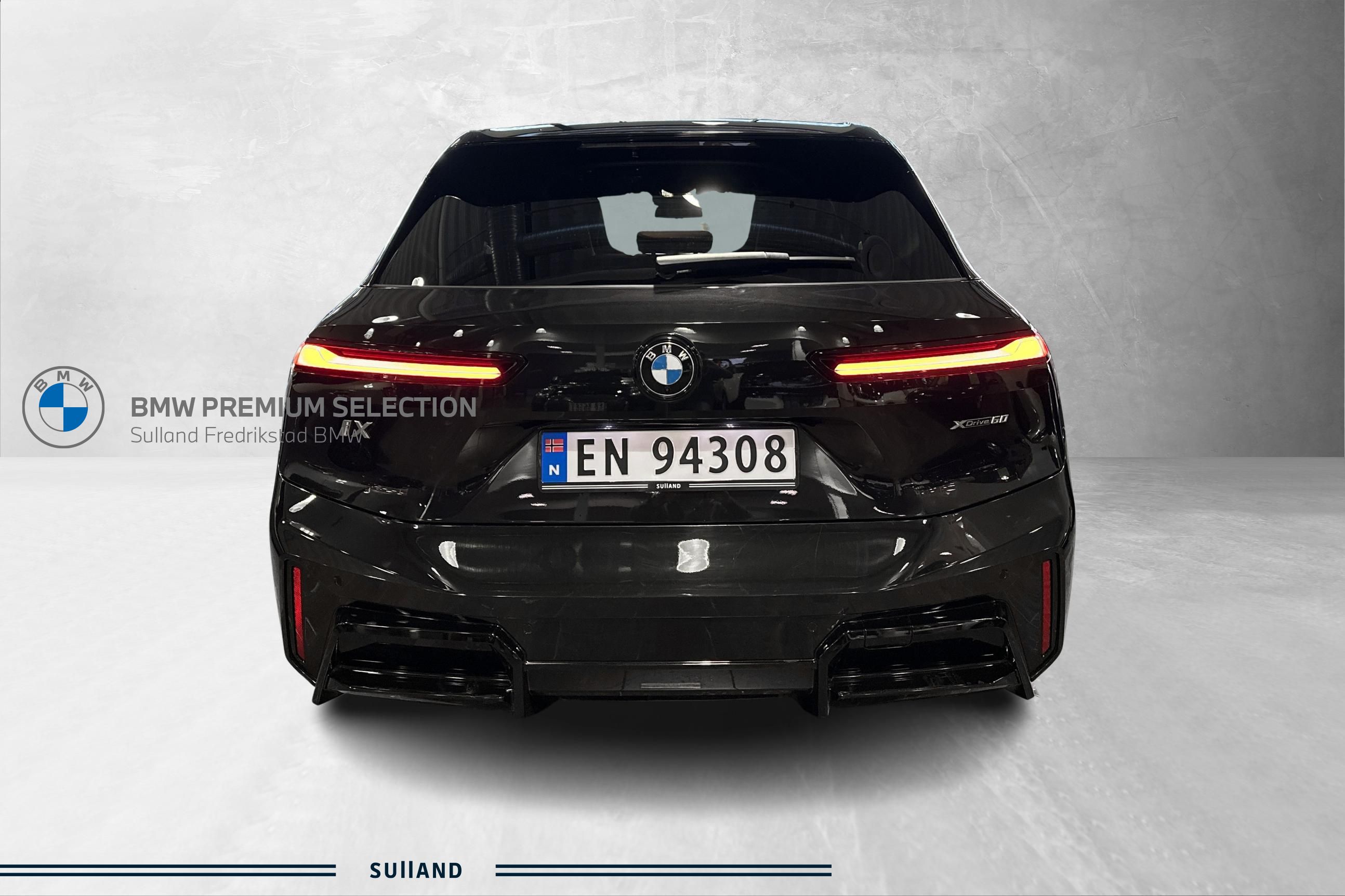 Thumnail bilde 3 av BMW iX xDrive60