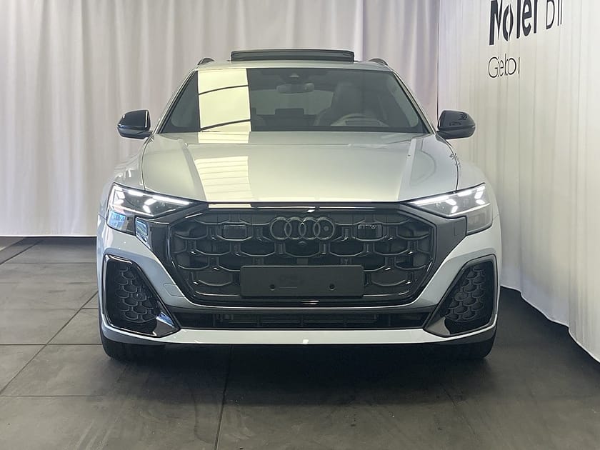 Bild 2 av Audi Q8 50 TDI quattro SUV 210 KW TIPTRONIC