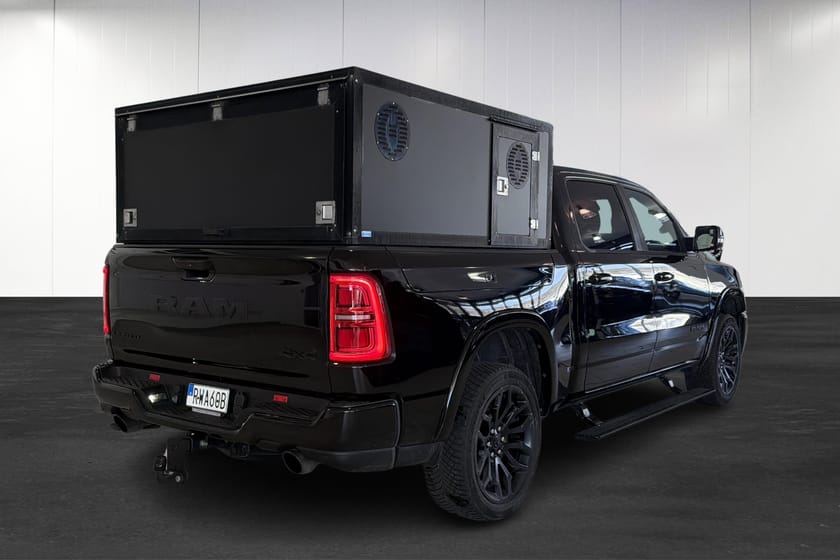 Bild 4 av RAM 1500 RHO Limited Night CREW CAB - *LÅG SKATT* - JAKT BIL