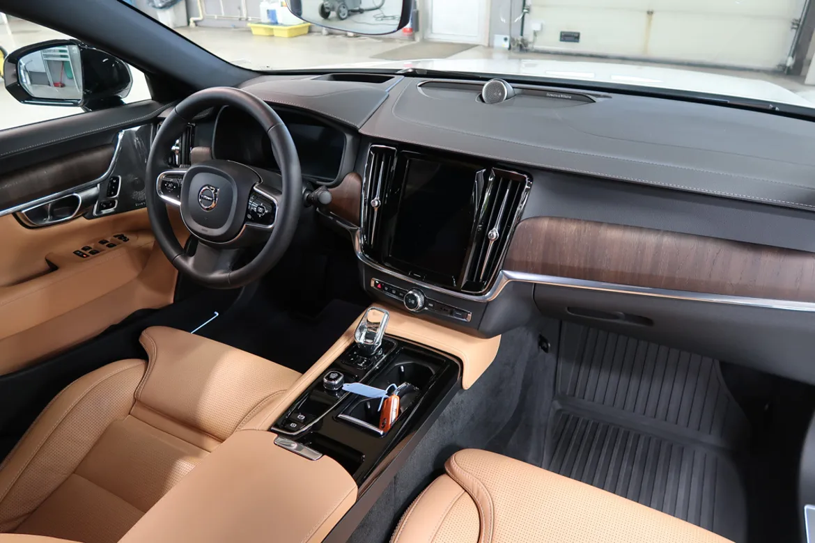 Volvo S90