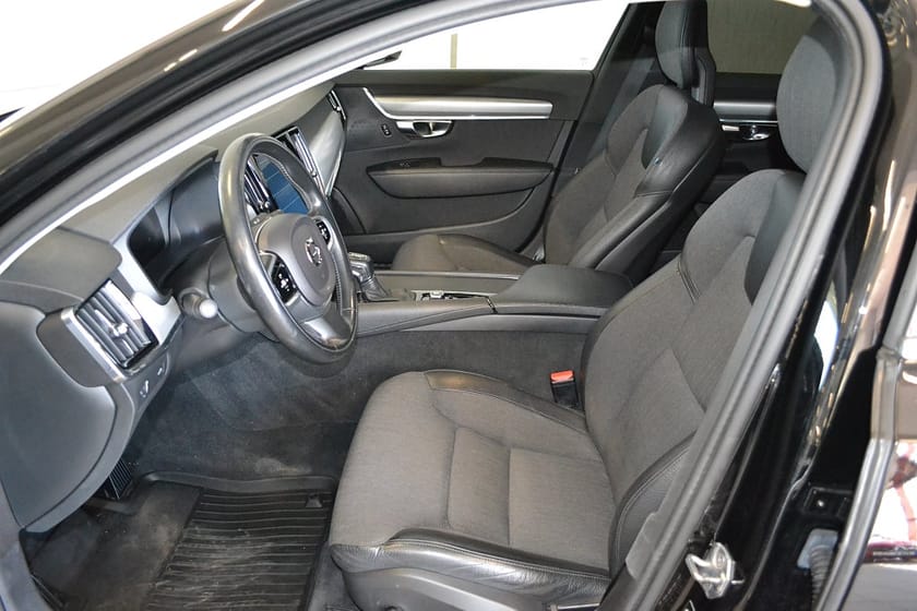 Bild 4 av Volvo S90 D3 Momentum 150hk Automat Rattvärme Eu6