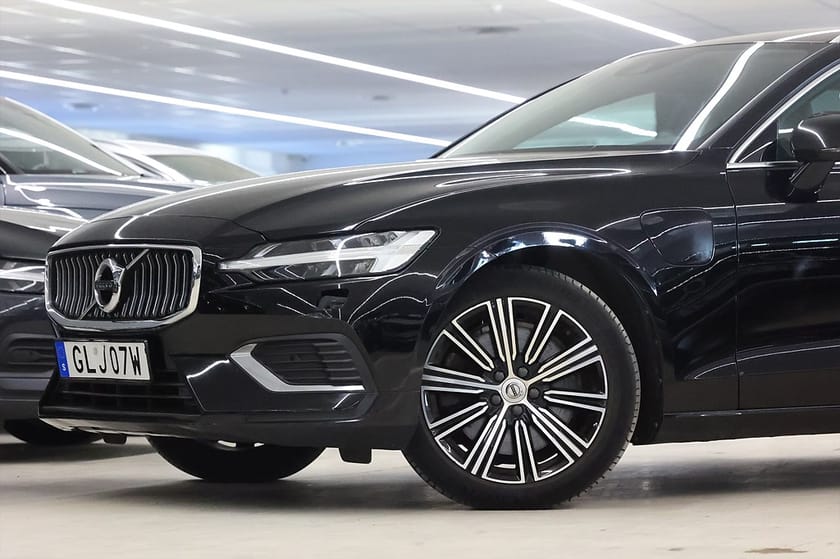 Bild 4 av Volvo V60 Recharge T6 AWD 340hk Inscription Exp Läder Keyless Drag PDC