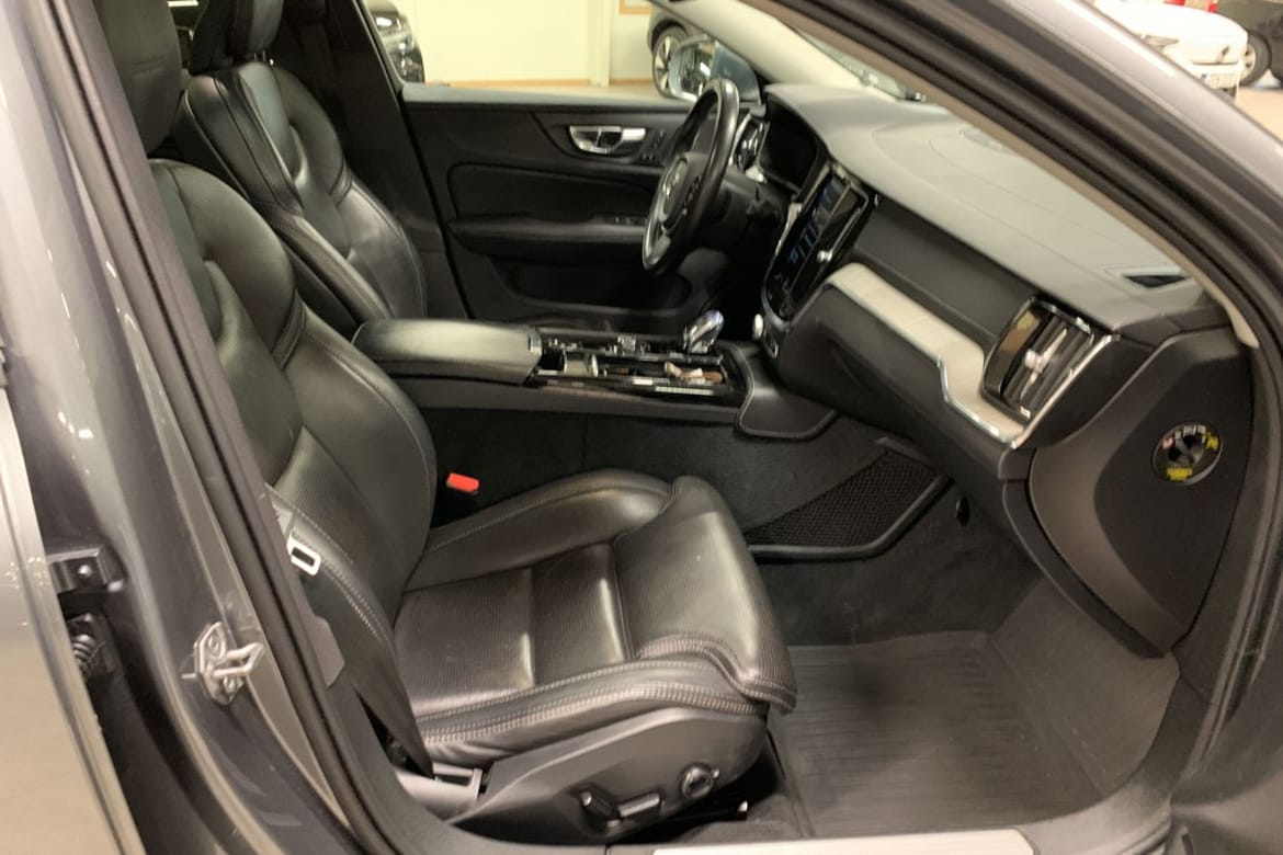 Volvo V60 2020 - miniatyr 10
