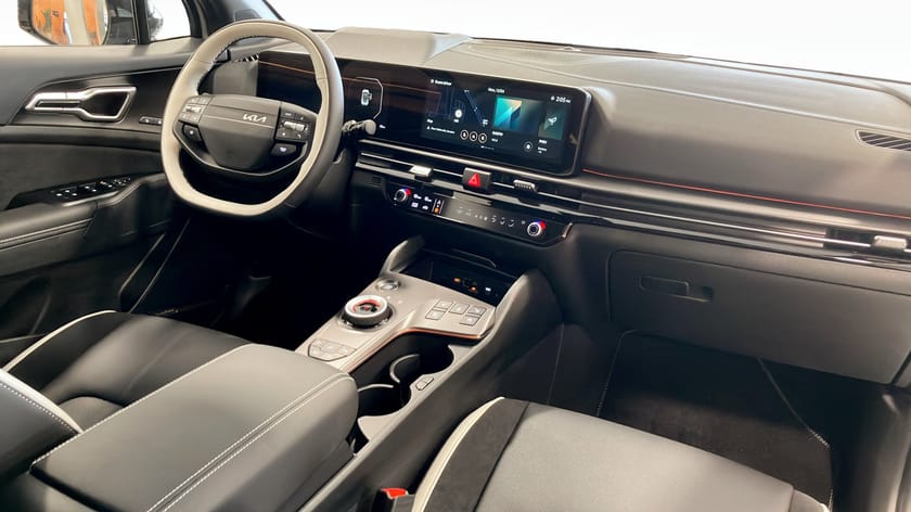 Bild 3 av Kia Sportage PHEV GT LINE | FRIA VINTERHJUL KAMPANJ | FÖRST TILL KVARN