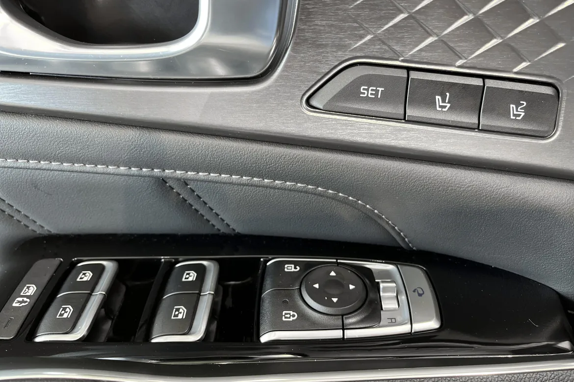 picture of a car