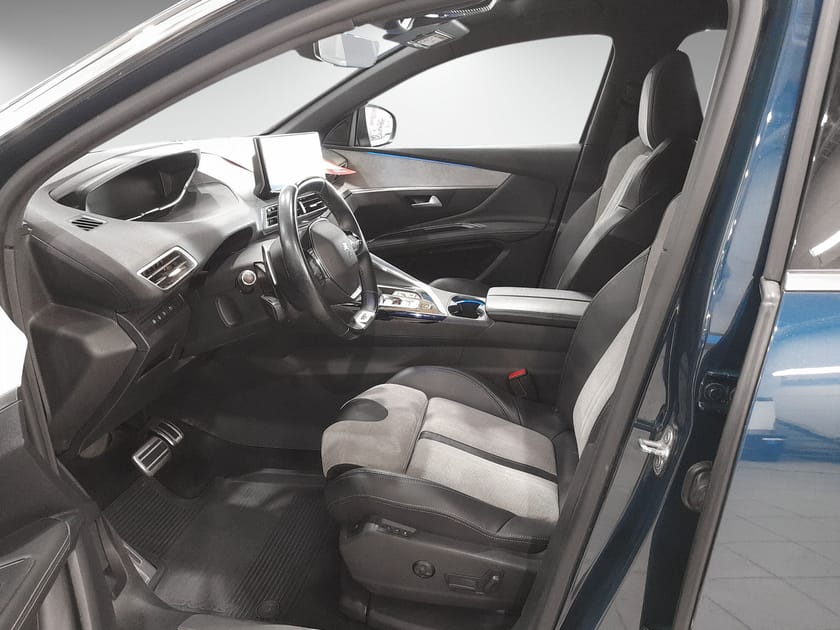 Bild 4 av Peugeot 3008 HYBRID4 300 GT Plug-in Hybrid 4 Ultimate Business Alcantara