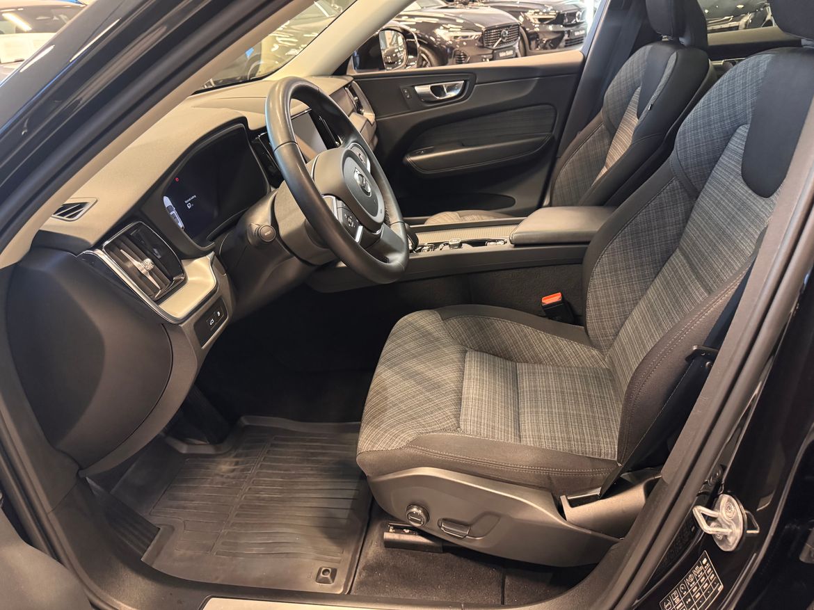 Volvo XC60 2023 - miniatyr 8
