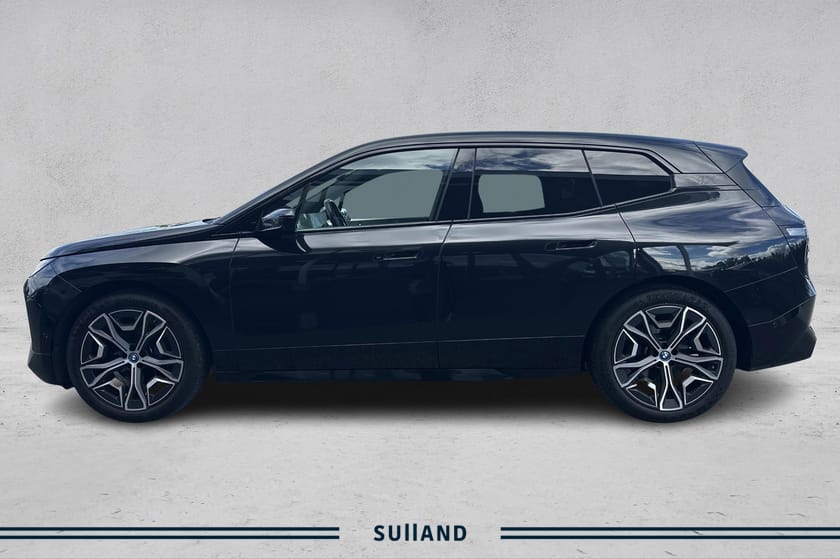 Bilde 2 av BMW iX xDrive50 xDrive50,Fully Charged,Sport-pk,Luft,Bakhj.sty,Softclo