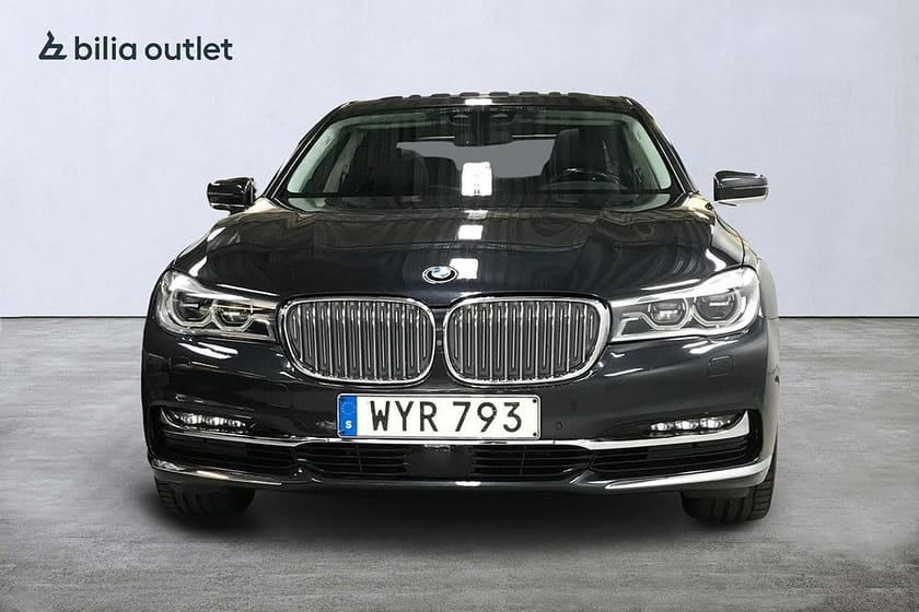 Bild 3 av BMW 730d xDrive 730 aut Pure Exellence 265hk Takl HuD Drag H/K 360