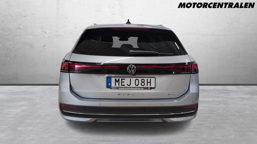Bild 4 av Volkswagen Passat Variant eHybrid Plugin 13.1 mil/SoV/Drag/Värmare/p-lease 4995:-