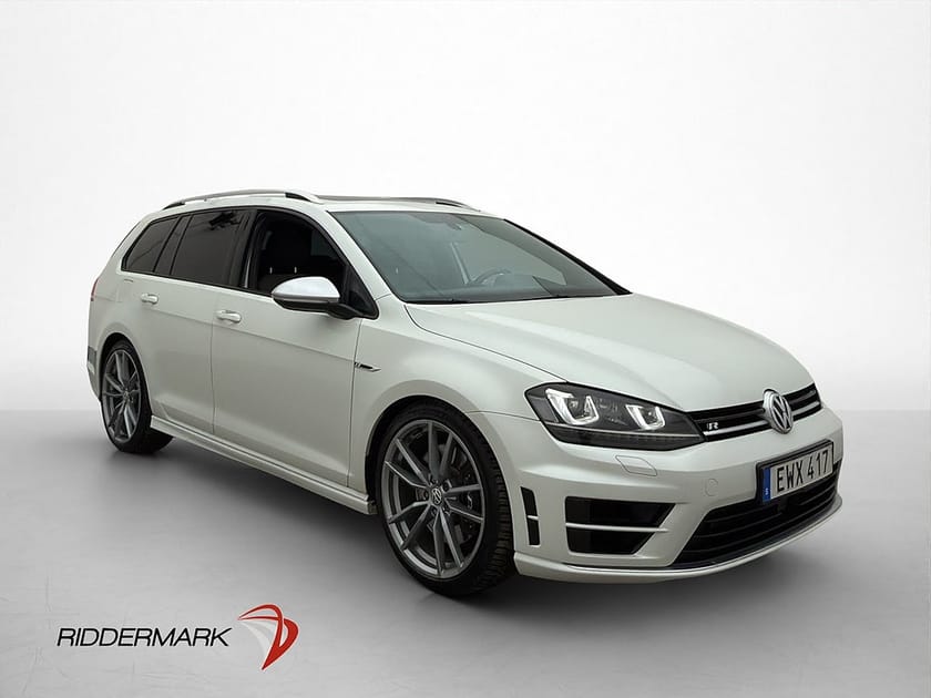 Bild 1 av Volkswagen Golf Sportscombi R 2.0 TSI 4M 300hk Pano Kamera Navi Dynaudio