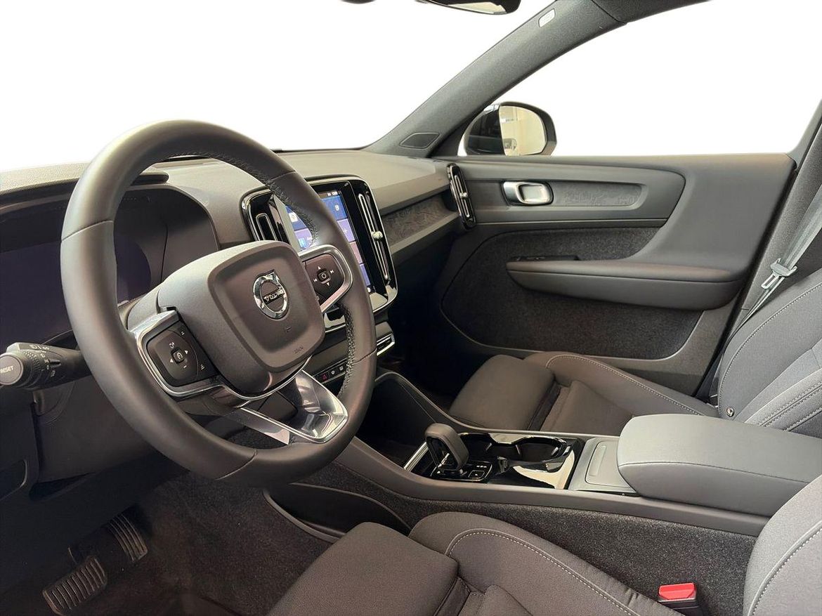 Volvo XC40 2023 - miniatyr 7