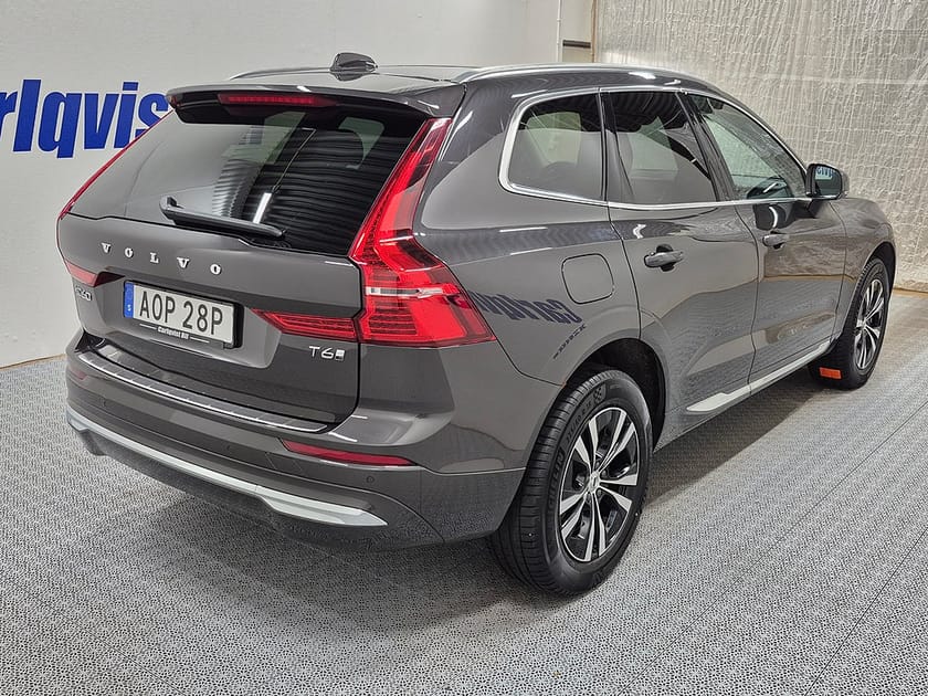 Bild 4 av Volvo XC60 T6 Recharge Core Bright plug in AWD 350HK 4x4 Panorama
